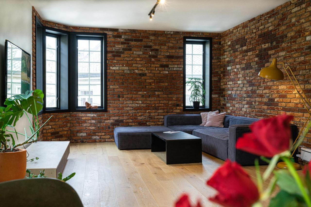 Family Friendly Apartment By The Park In The Very Center Of Ålesund Zewnętrze zdjęcie